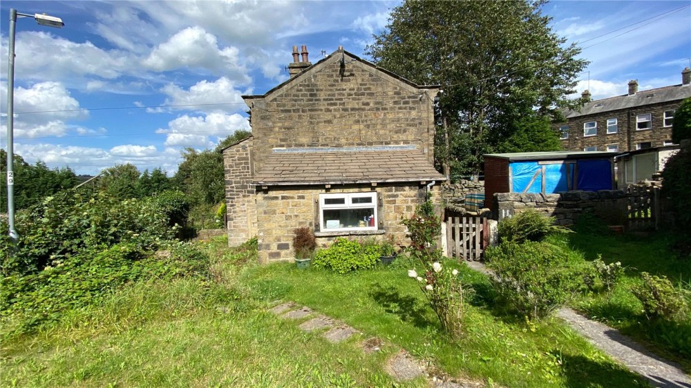16 Cullingworth Gate, Cullingworth, West Yorkshire, BD13 5DH » Advanced