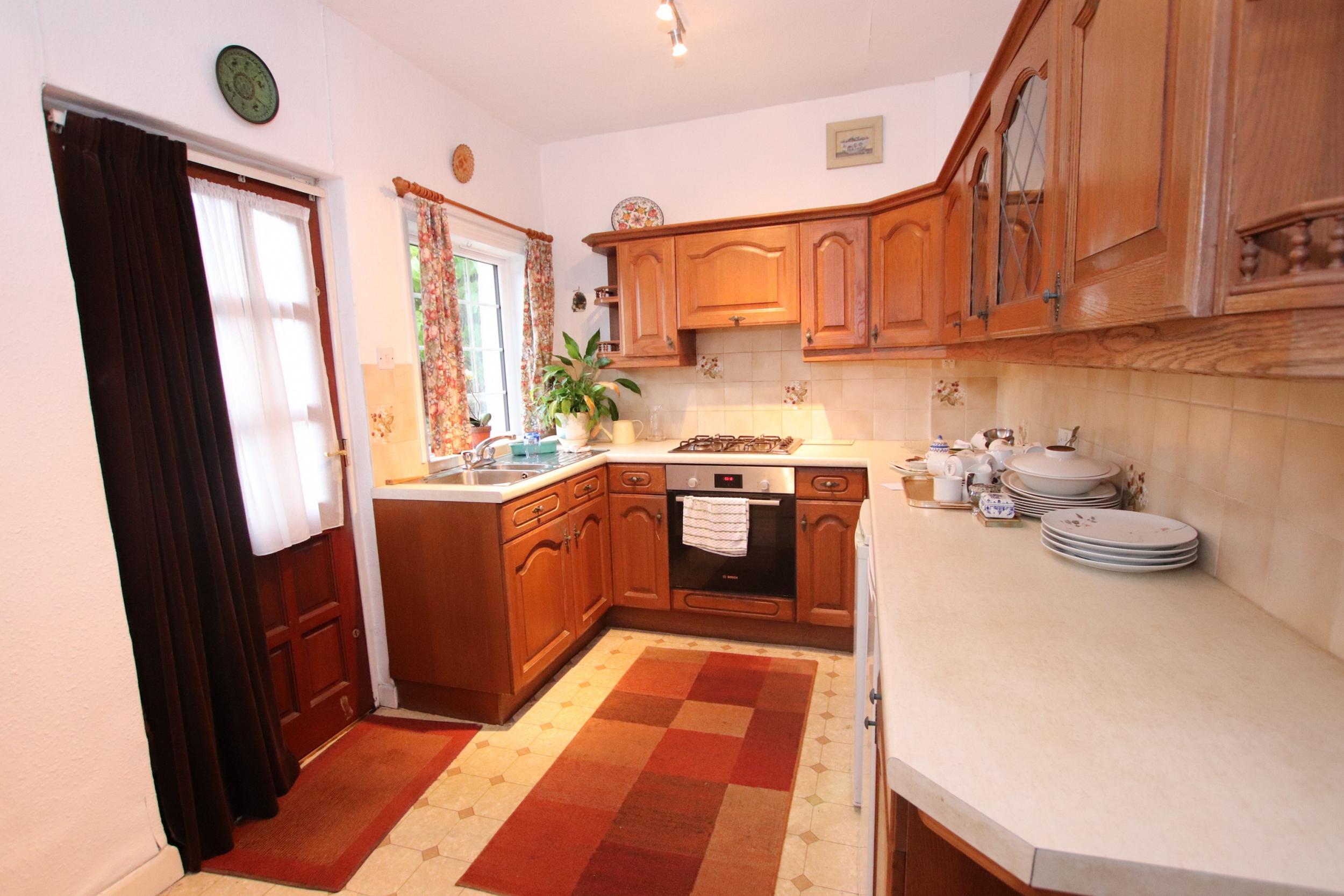 36 Frizinghall Road, Frizinghall, Bradford, West Yorkshire, BD9 4LD