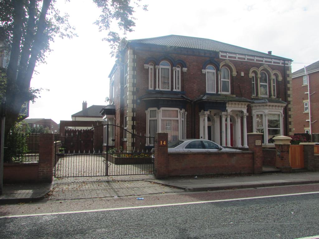 Eleanor Street, Grimsby, DN32 9DN » Advanced Property Auction