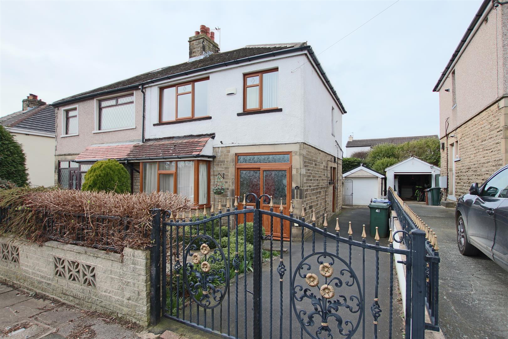 Claremont Grove, Wrose, Shipley, West Yorkshire, BD18 1PS » Advanced