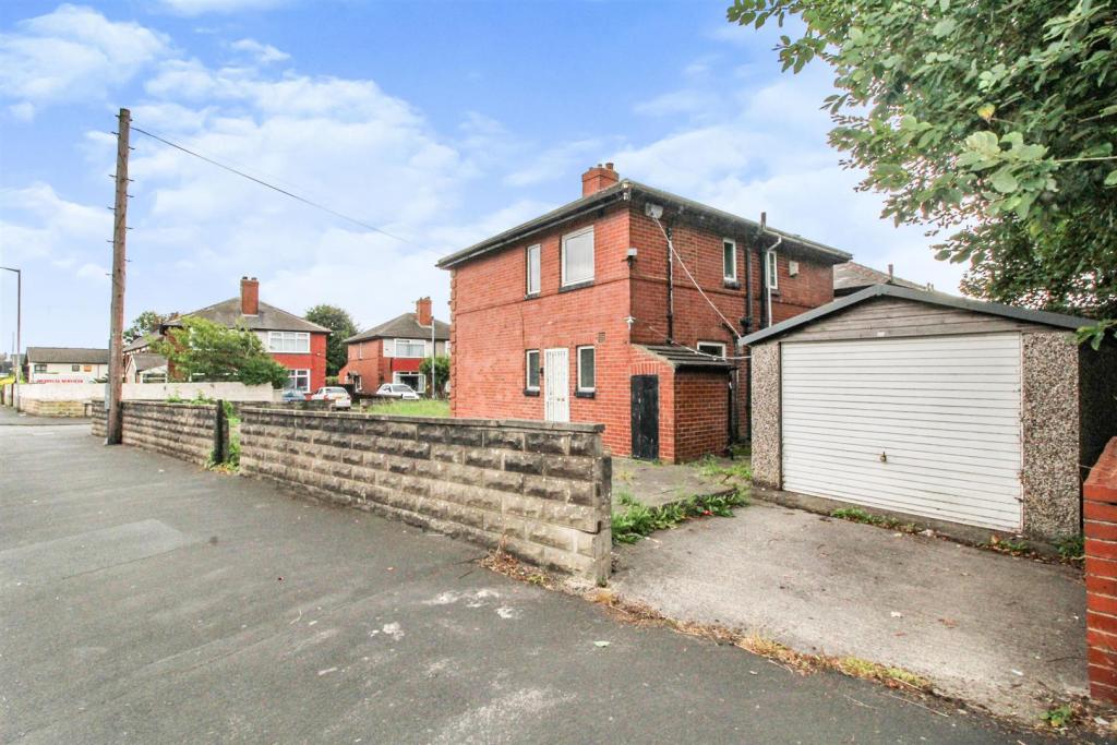 Charles Avenue, Bradford, West Yorkshire, BD3 8HE » Advanced Property