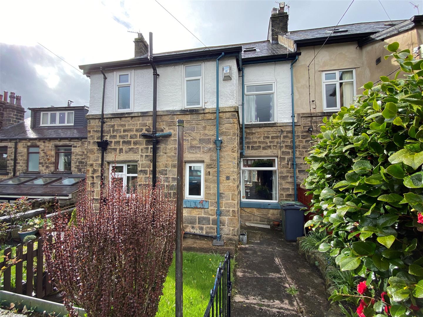 Fink Hill, Horsforth, Leeds, West Yorkshire, LS18 4DH » Advanced