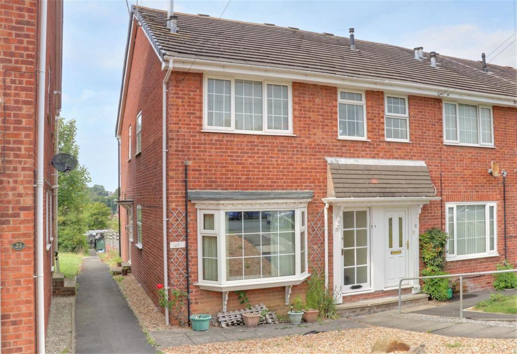 Hardrow Road, Leeds, West Yorkshire, LS12 4BX » Advanced Property Auction