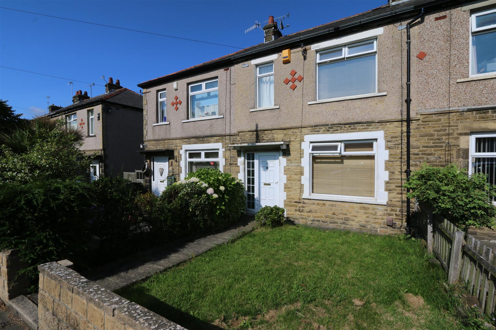 Holly Park Drive, Bradford, West Yorkshire, BD7 4DA » Advanced Property