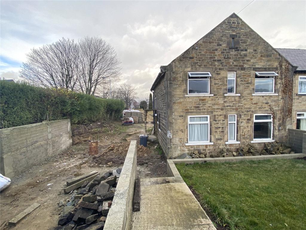 16 Manor Road, Bingley, West Yorkshire, BD16 1QA » Advanced Property