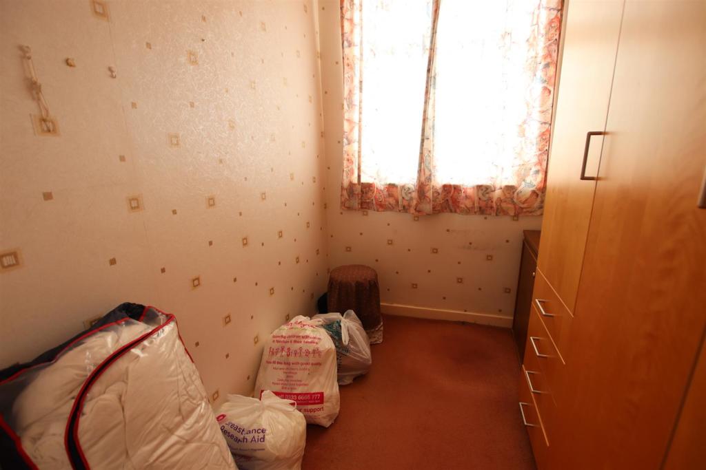 Santa Monica Road, Idle, Bradford, West Yorkshire, BD10 8QX » Advanced