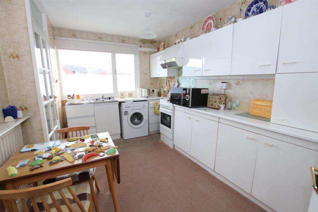 Tennyson Street, Guiseley, Leeds, West Yorkshire, LS20 9LN » Advanced