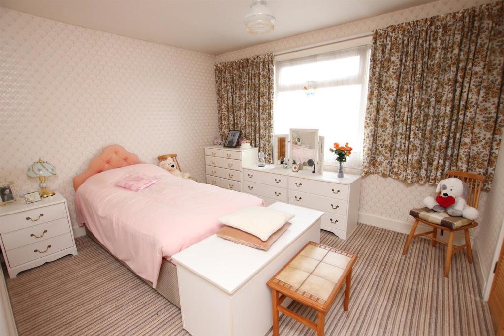 Tennyson Street, Guiseley, Leeds, West Yorkshire, LS20 9LN » Advanced