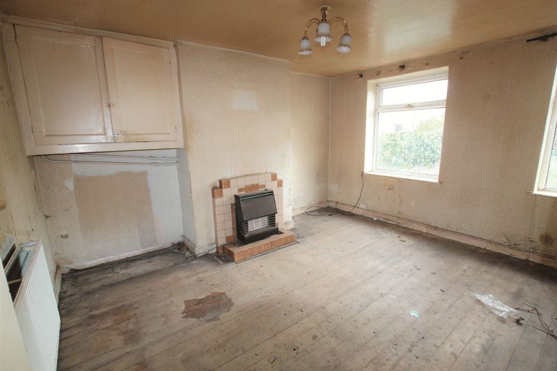 Manor Road, Cottingley, Bingley, West Yorkshire, BD16 1QA » Advanced
